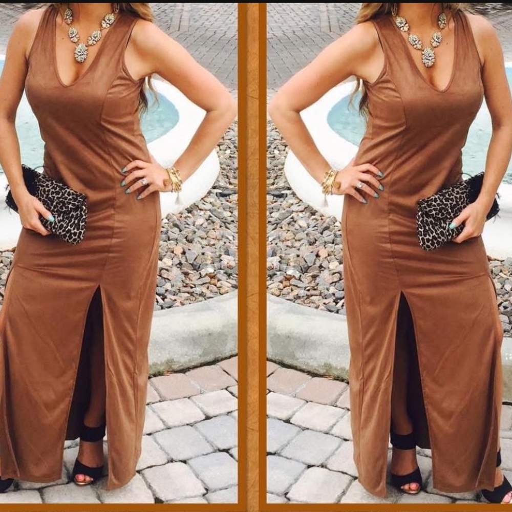 🤎Sleeveless Brown Suede Dress with Front Slits🤎